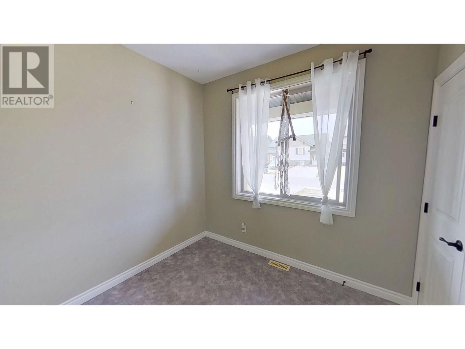 8311 87 AVENUE Image 11