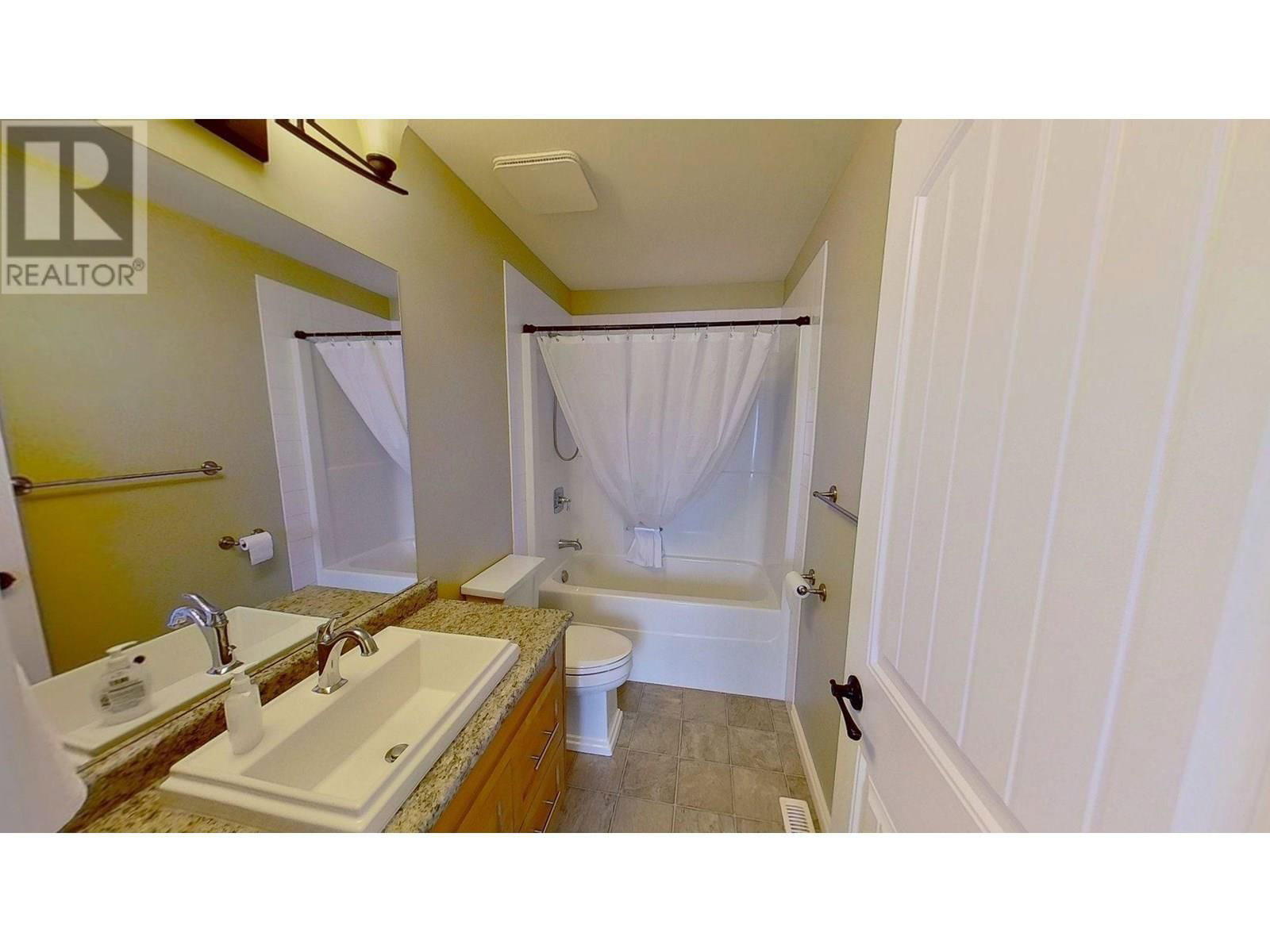8311 87 AVENUE Image 23