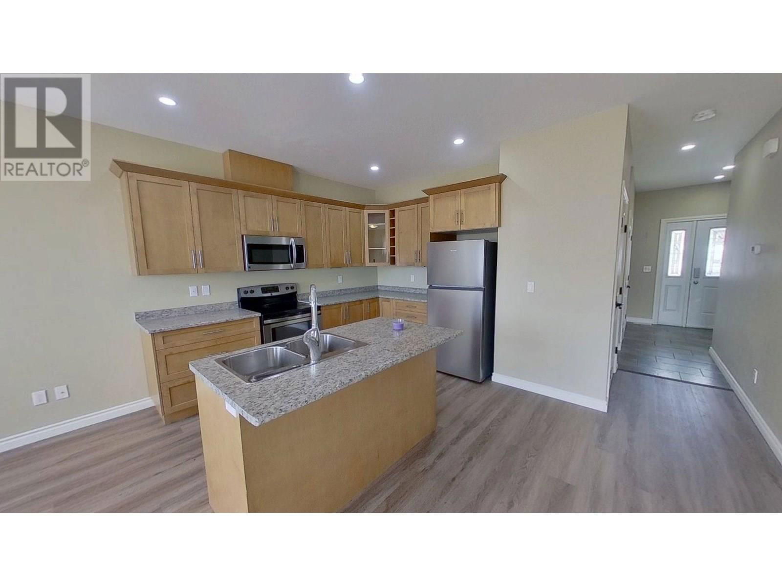 8311 87 AVENUE Image 7