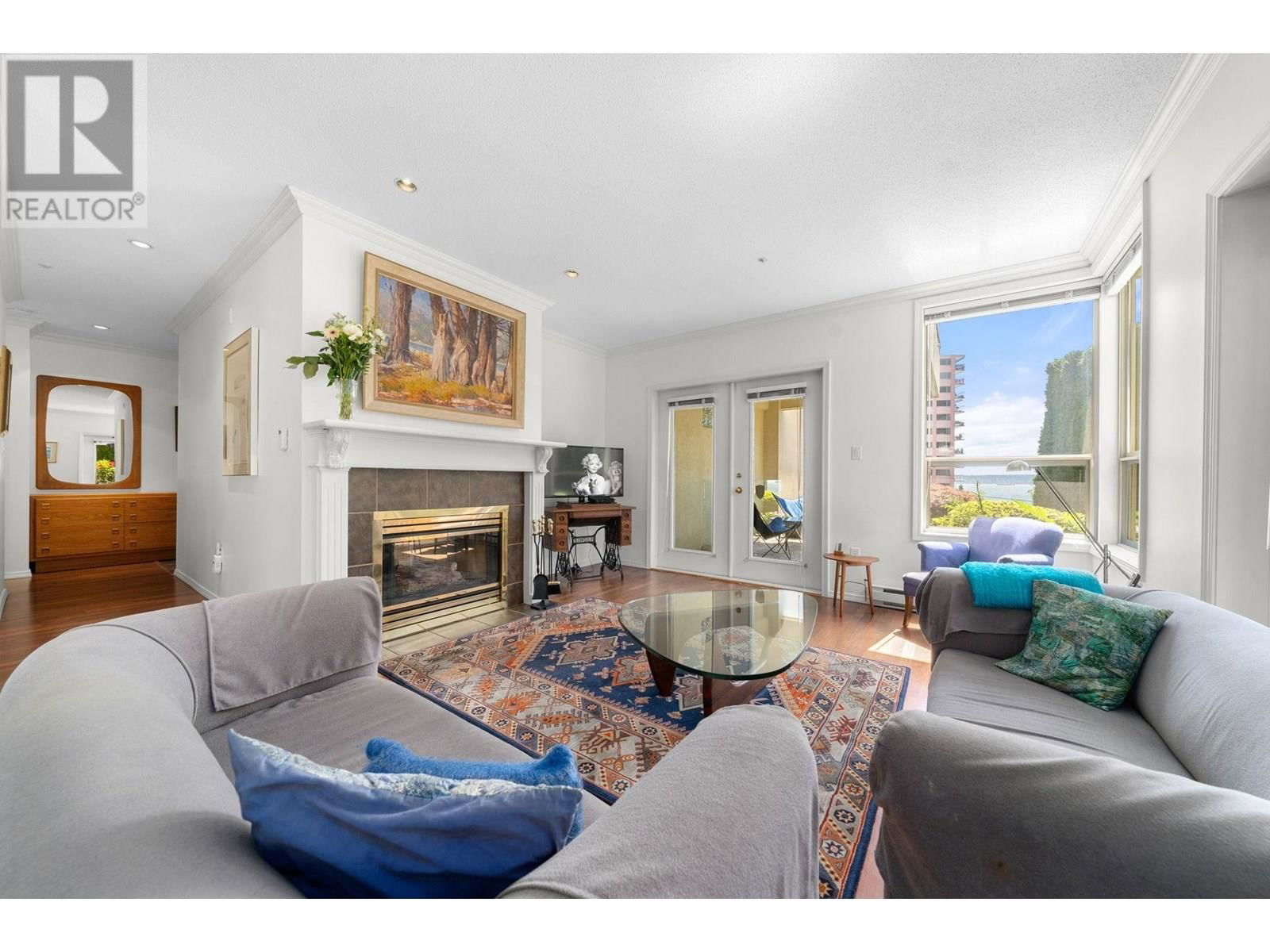101 - 2202 MARINE DRIVE Image 2