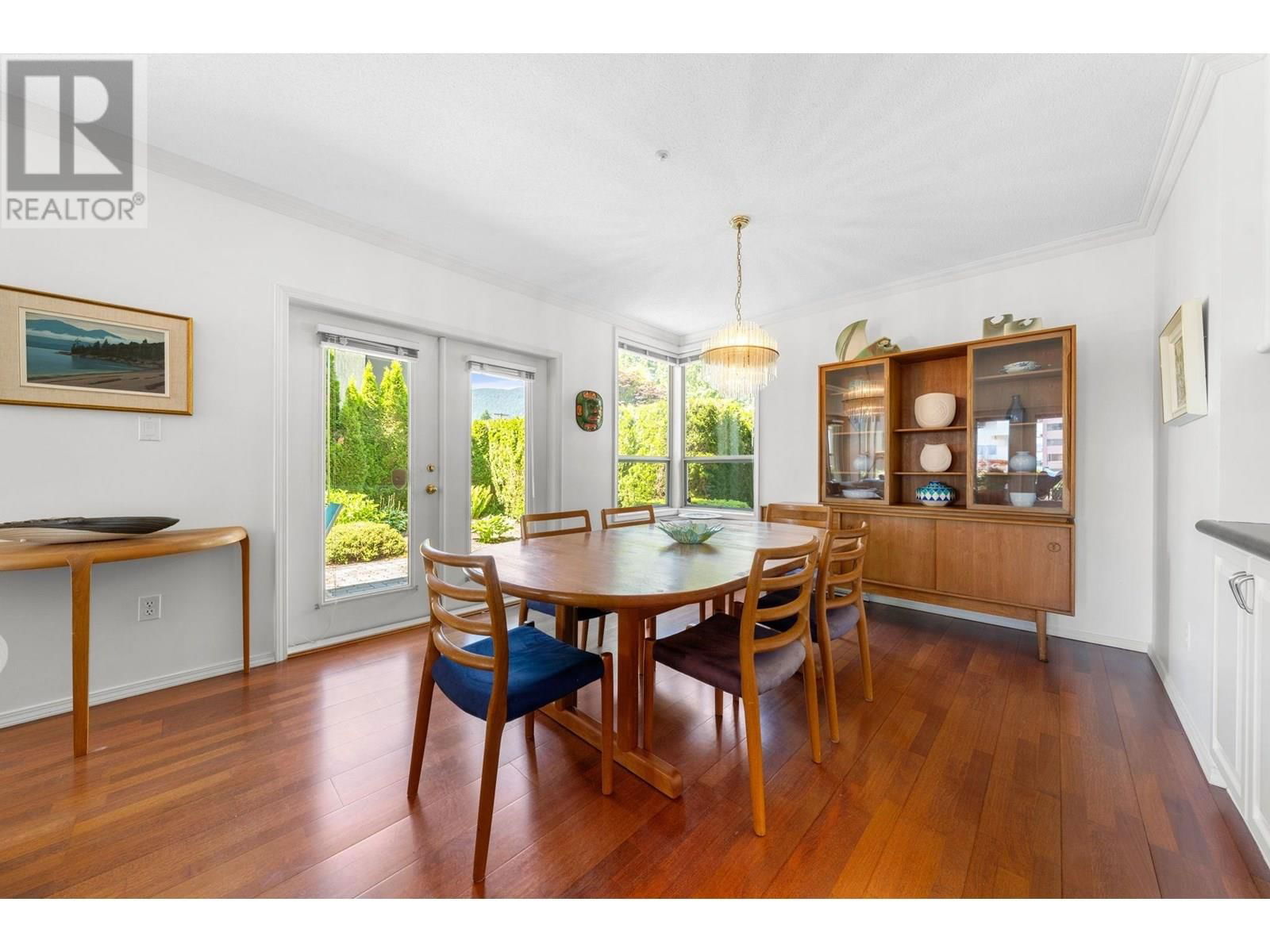 101 - 2202 MARINE DRIVE Image 6