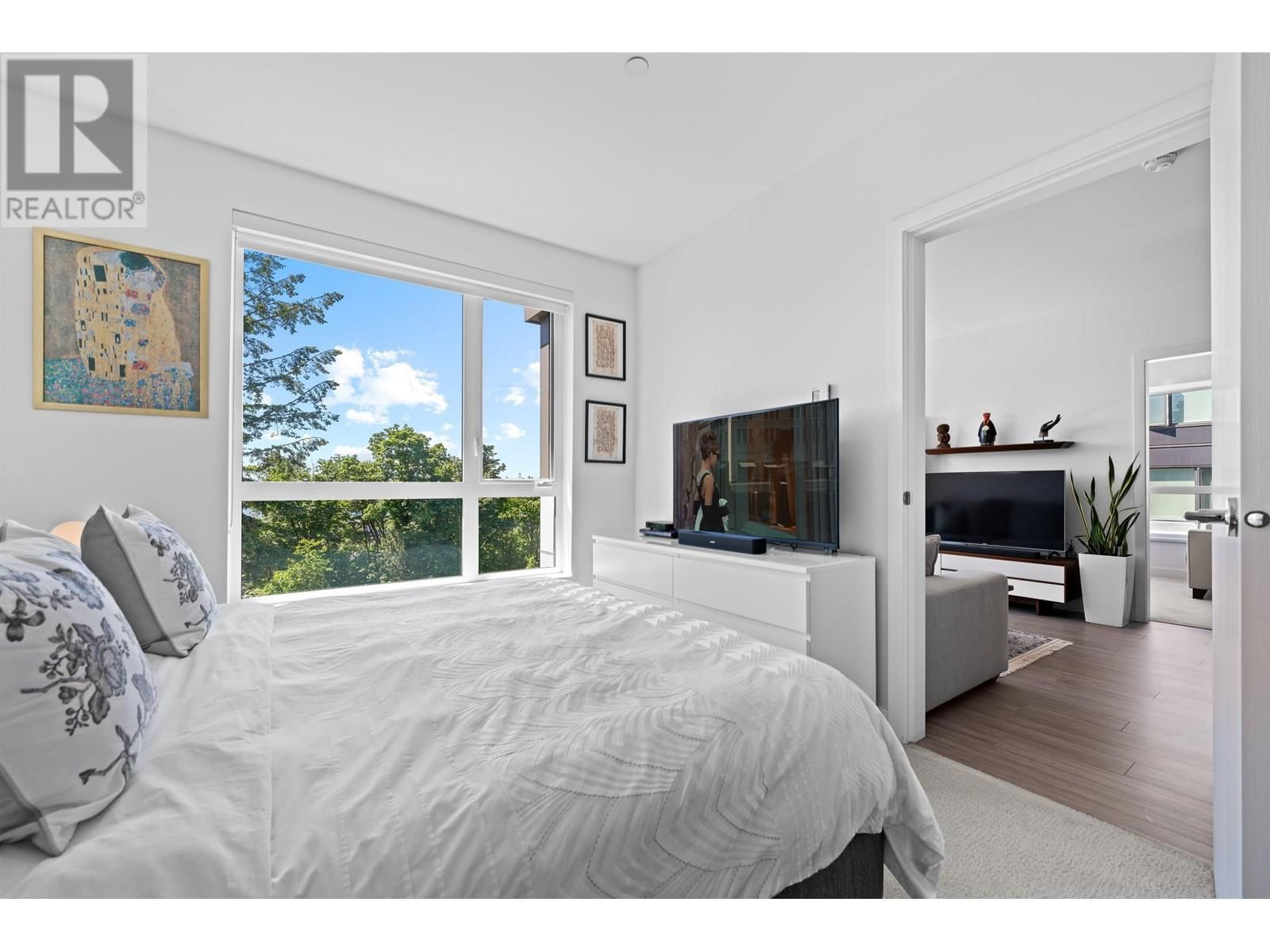 305 - 747 3RD STREET Image 19