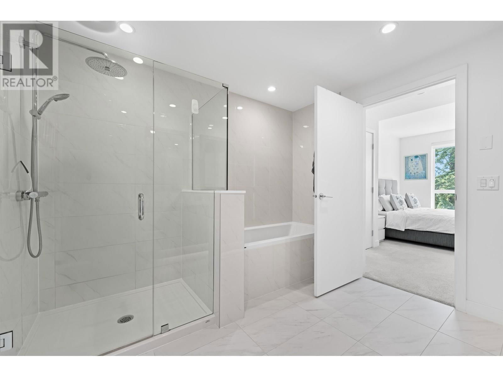 305 - 747 3RD STREET Image 23