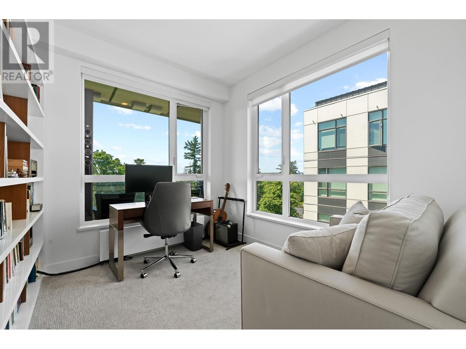 305 - 747 3RD STREET Image 25