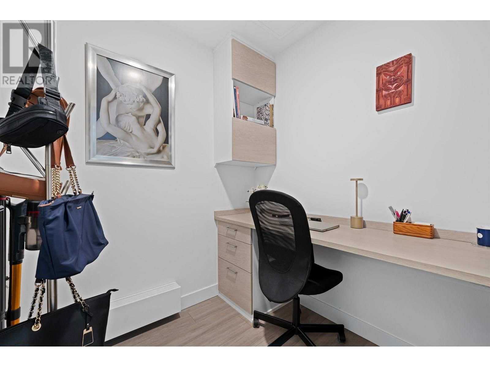 305 - 747 3RD STREET Image 28