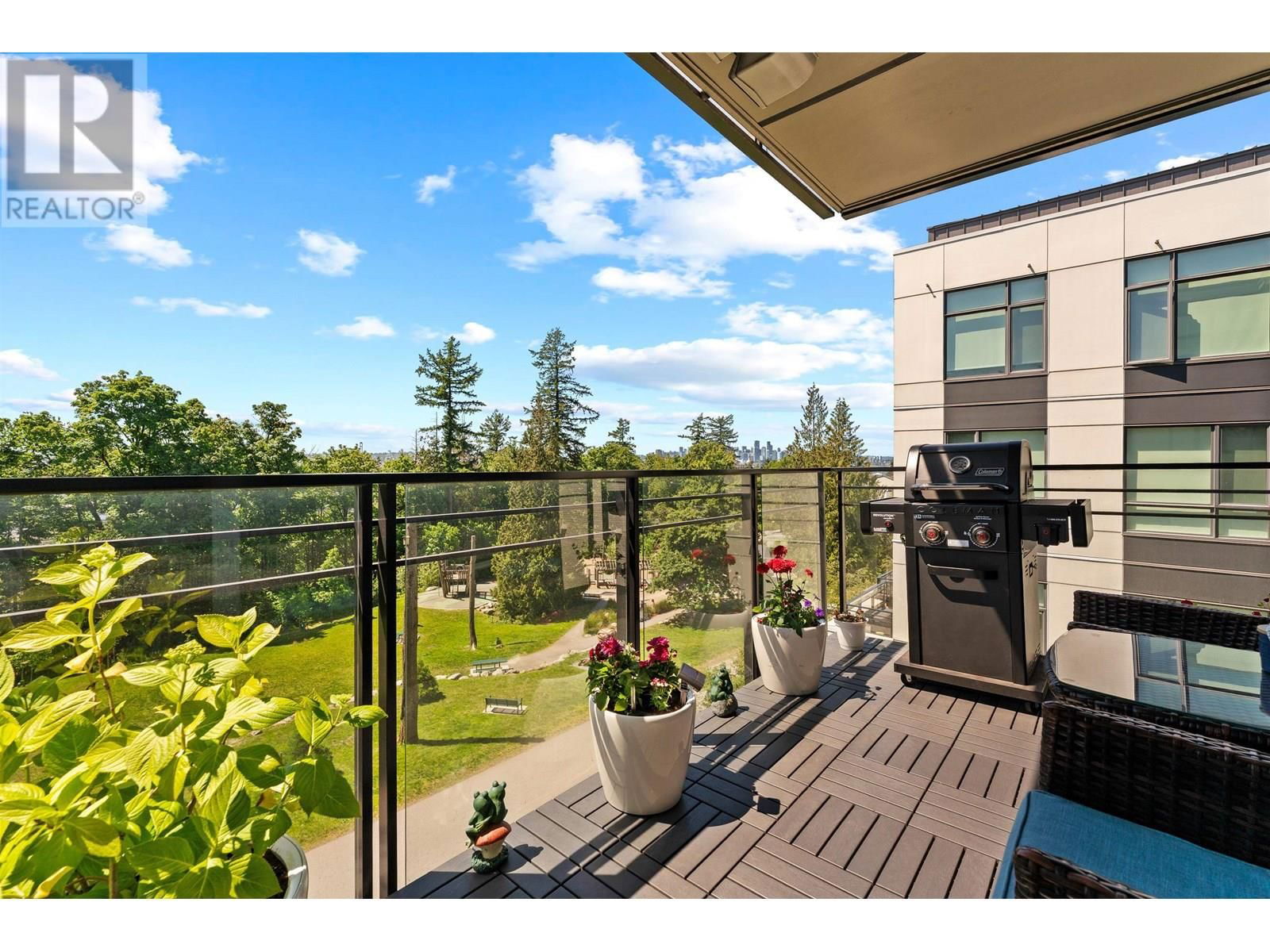 305 - 747 3RD STREET Image 31