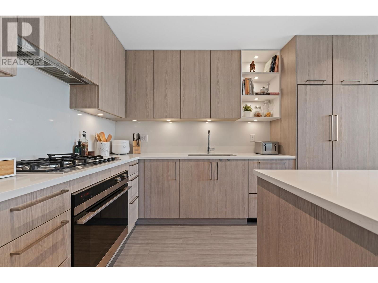 305 - 747 3RD STREET Image 4