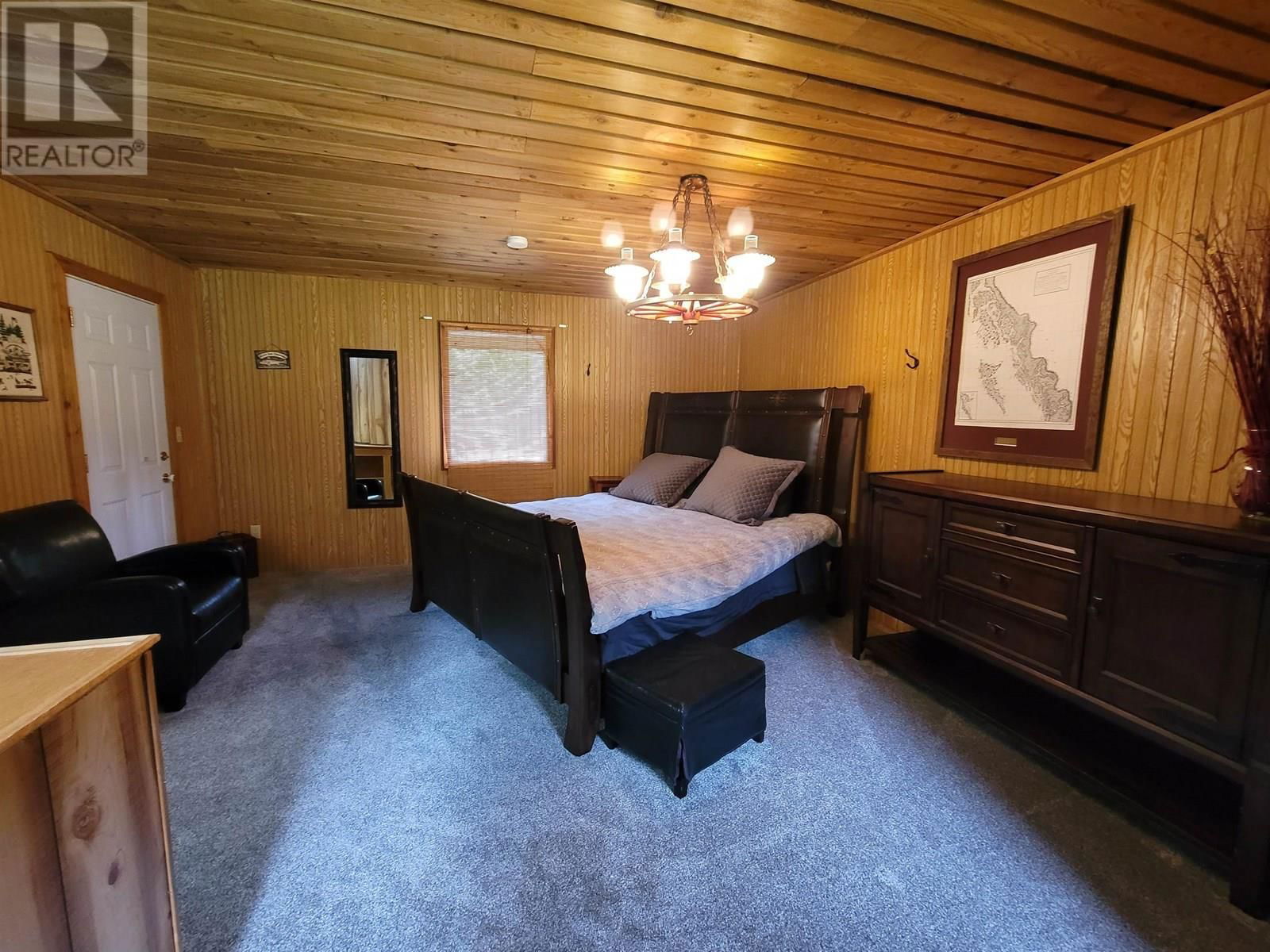 5289 DARCI AVENUE Image 15