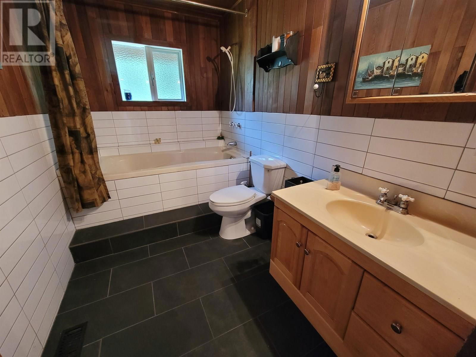 5289 DARCI AVENUE Image 16