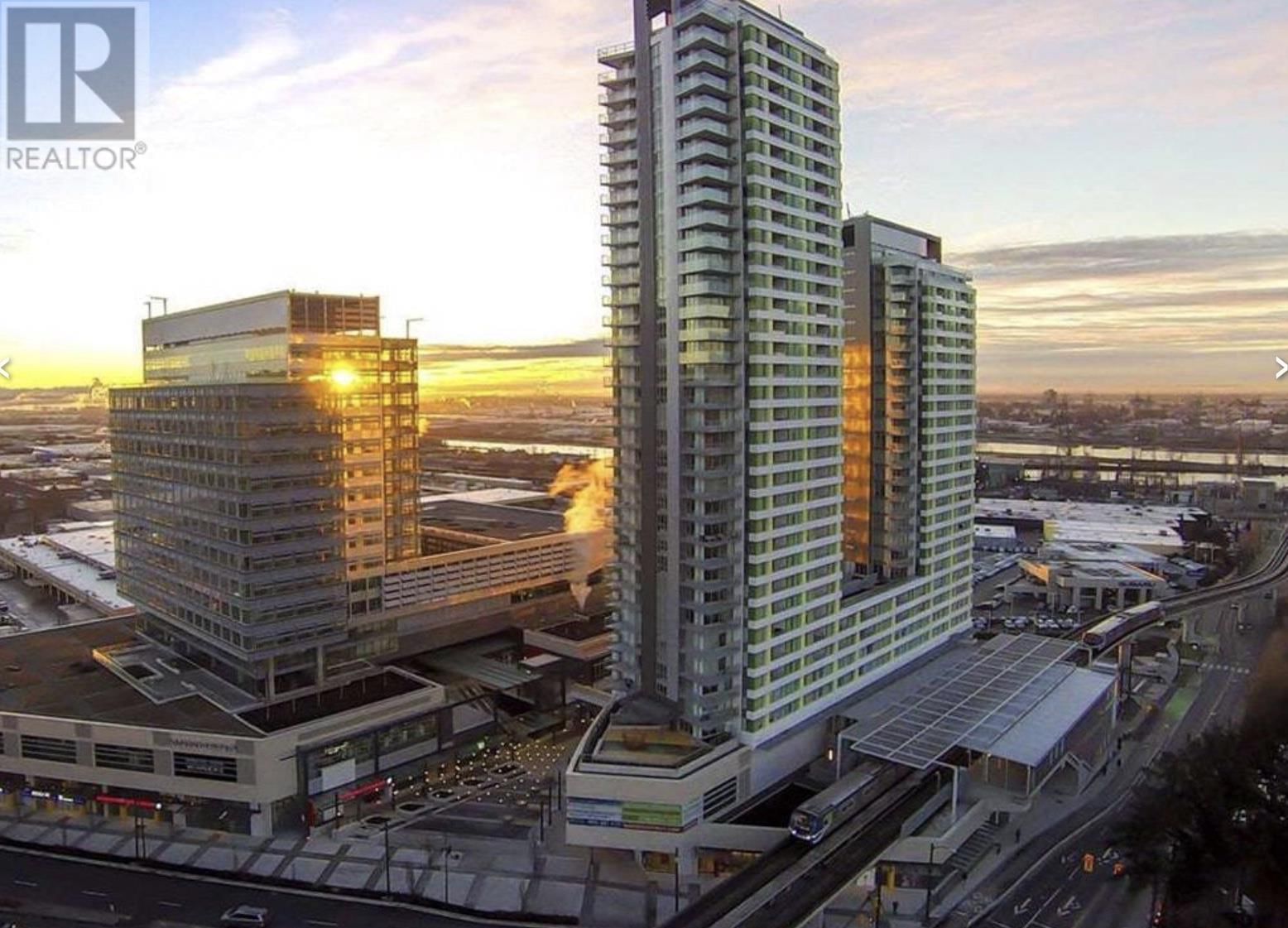 704 - 488 MARINE DRIVE Image 1