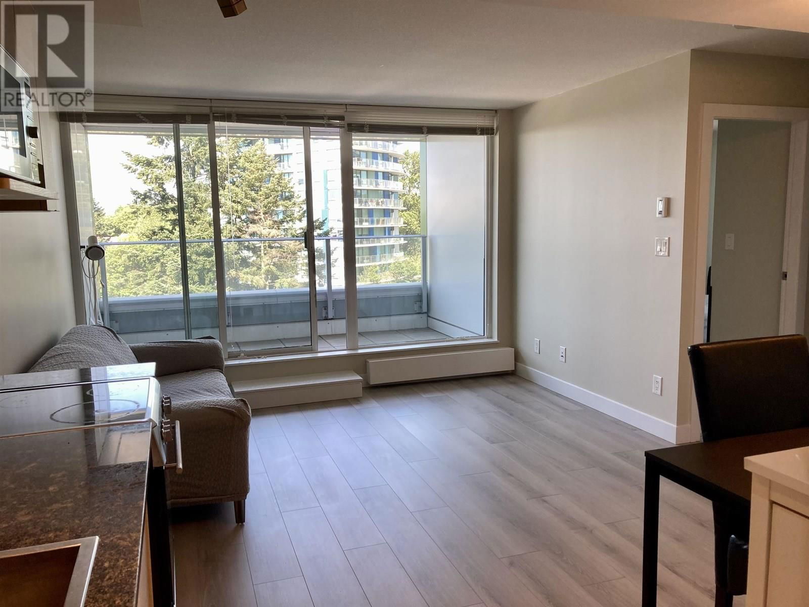 704 - 488 MARINE DRIVE Image 4