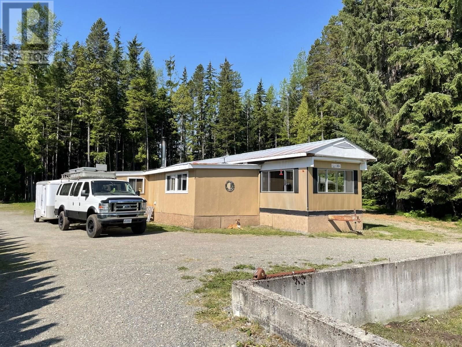 5258 OLD REMO ROAD Image 1