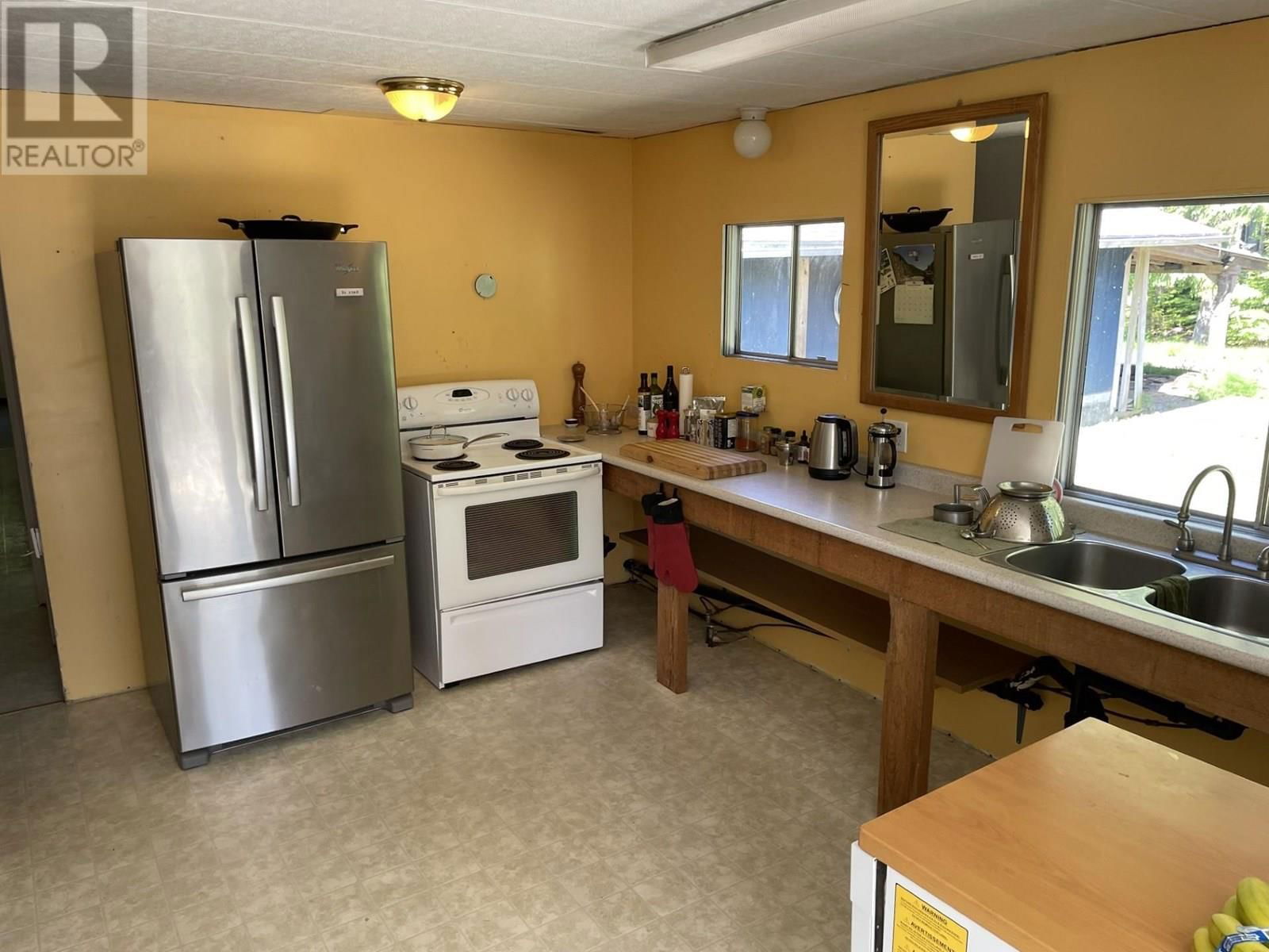 5258 OLD REMO ROAD Image 6