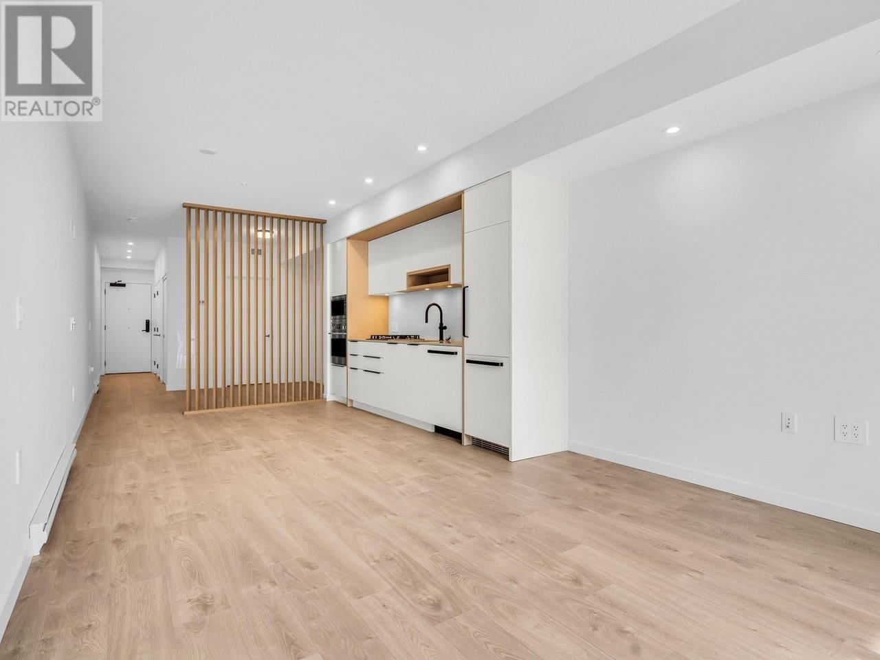 311 - 2520 GUELPH STREET Image 2