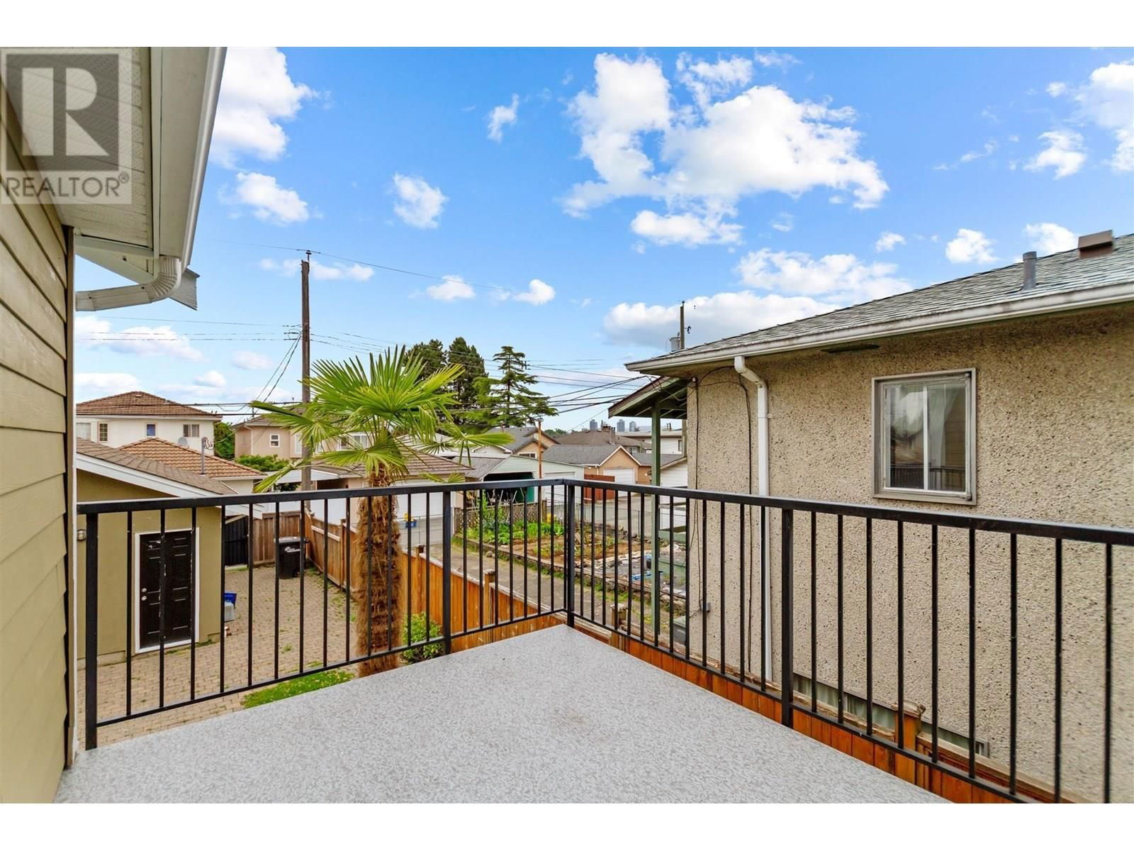 3423 27TH AVENUE Image 10