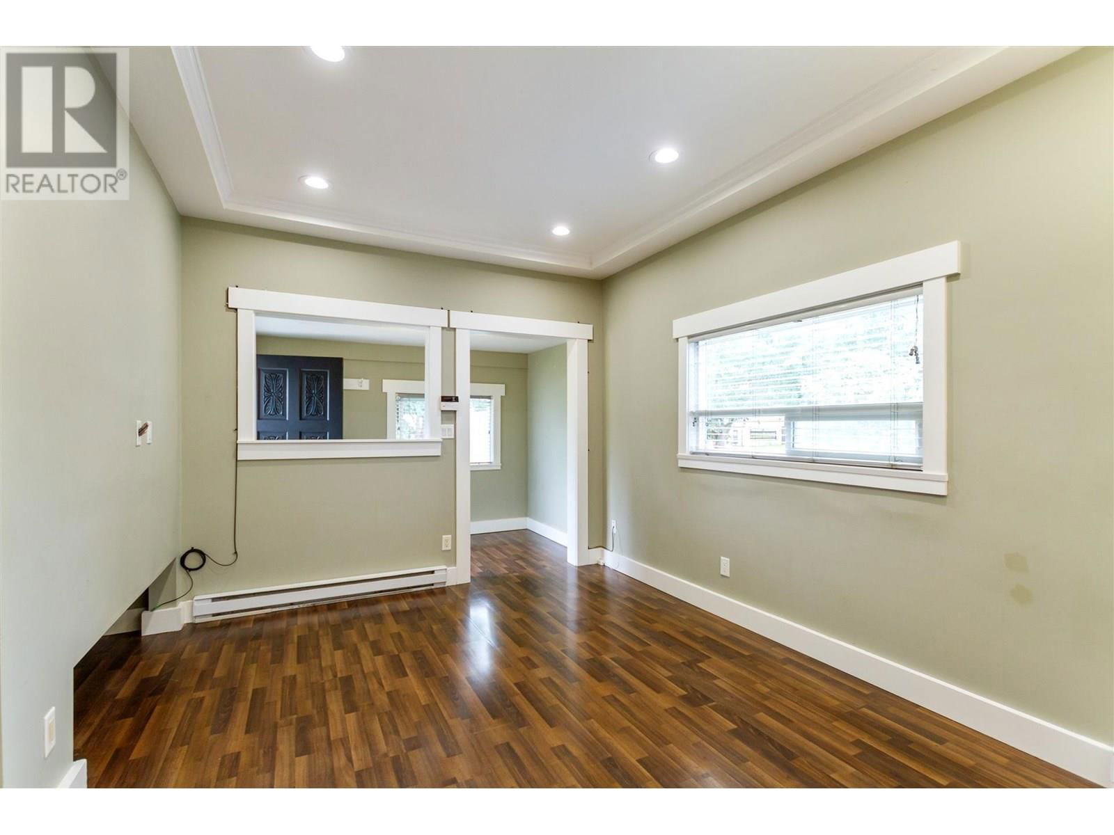 3423 27TH AVENUE Image 13