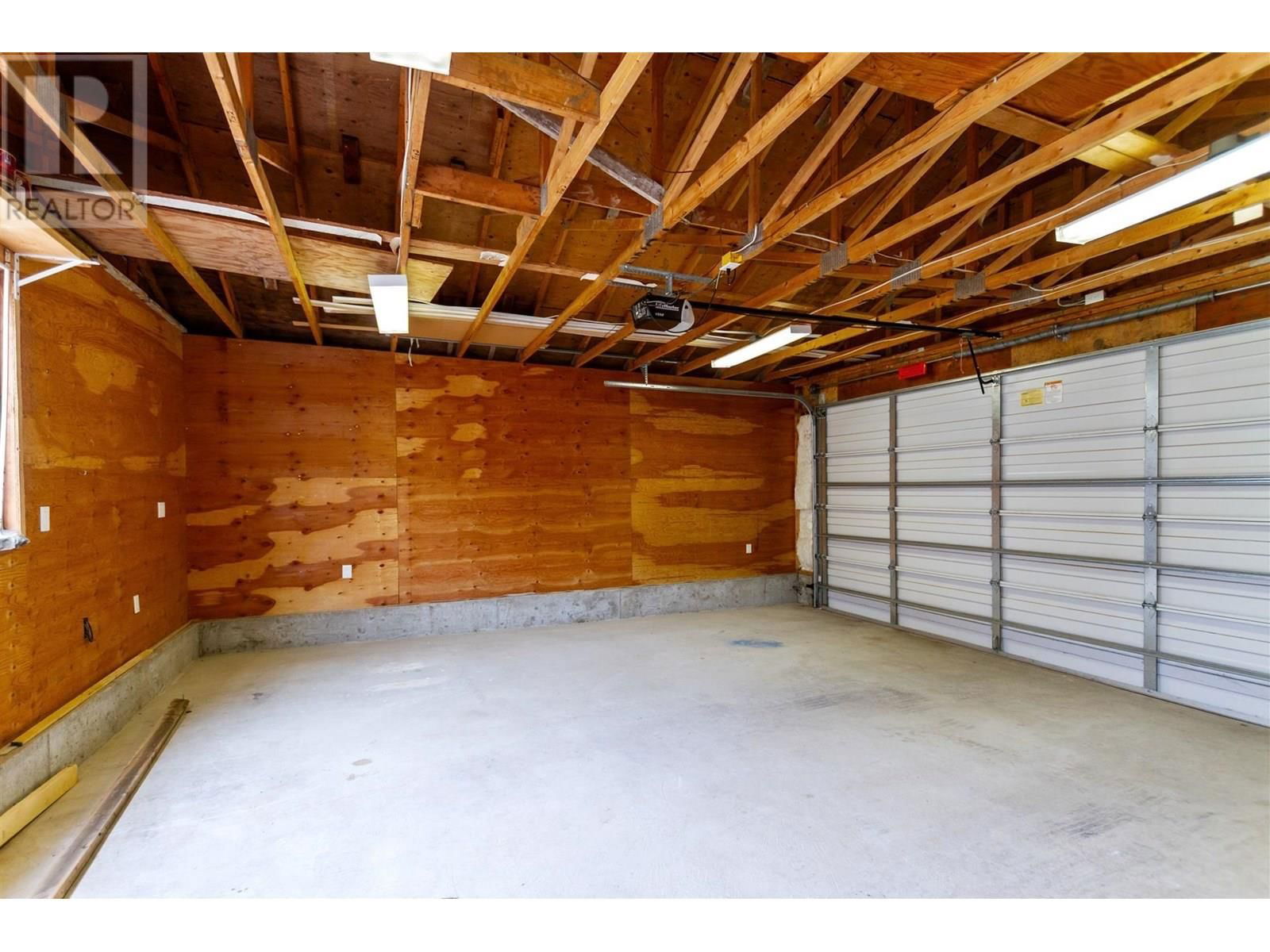 3423 27TH AVENUE Image 21