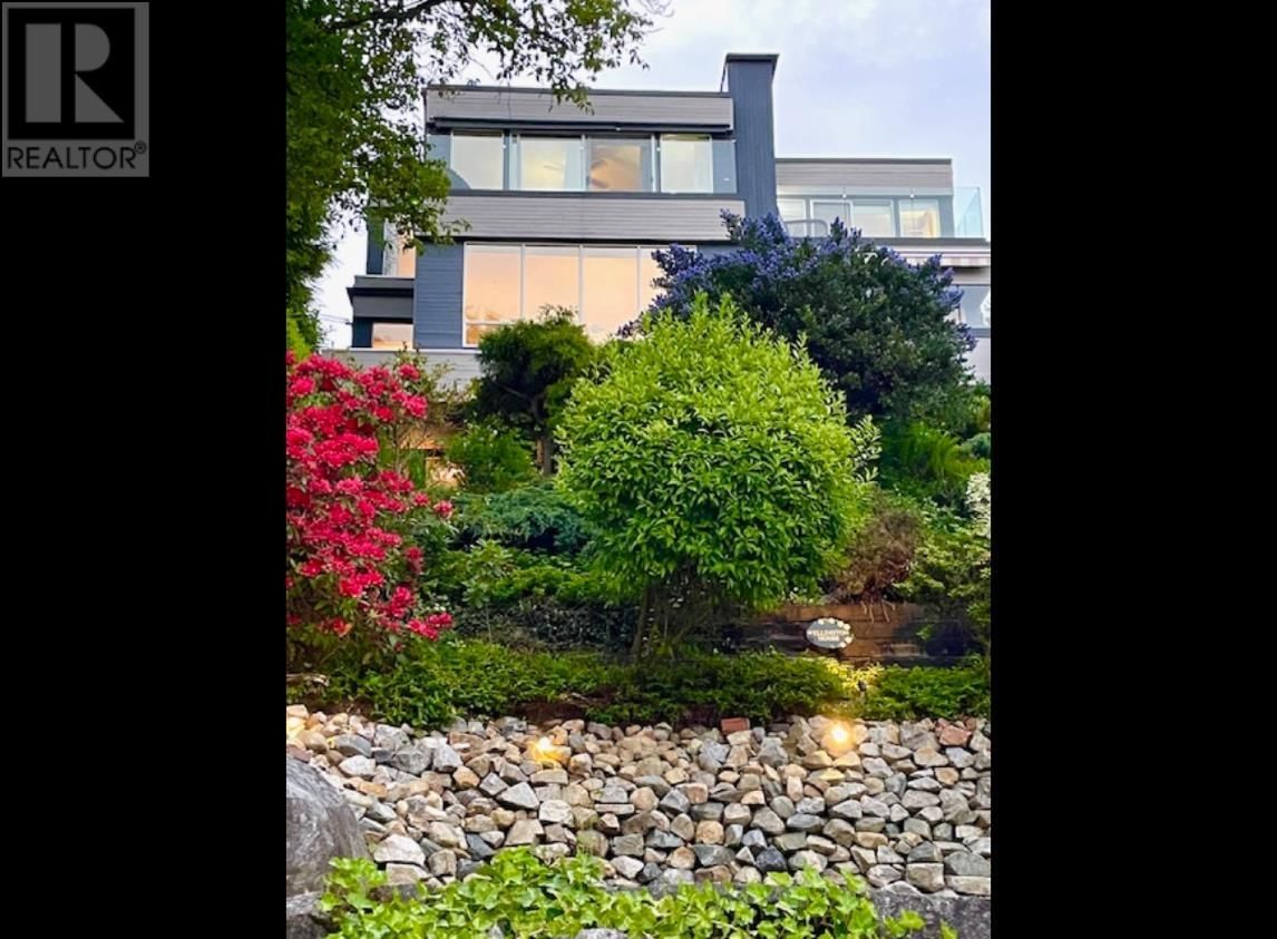6236 WELLINGTON AVENUE Image 31
