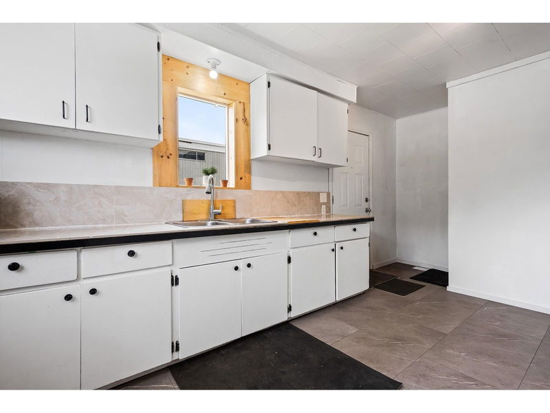 Tertiary Property View