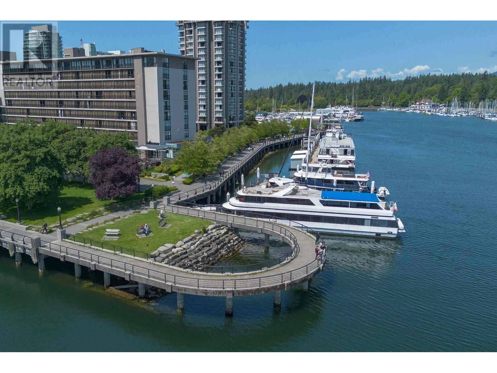 13C - 1500 ALBERNI STREET Image 2