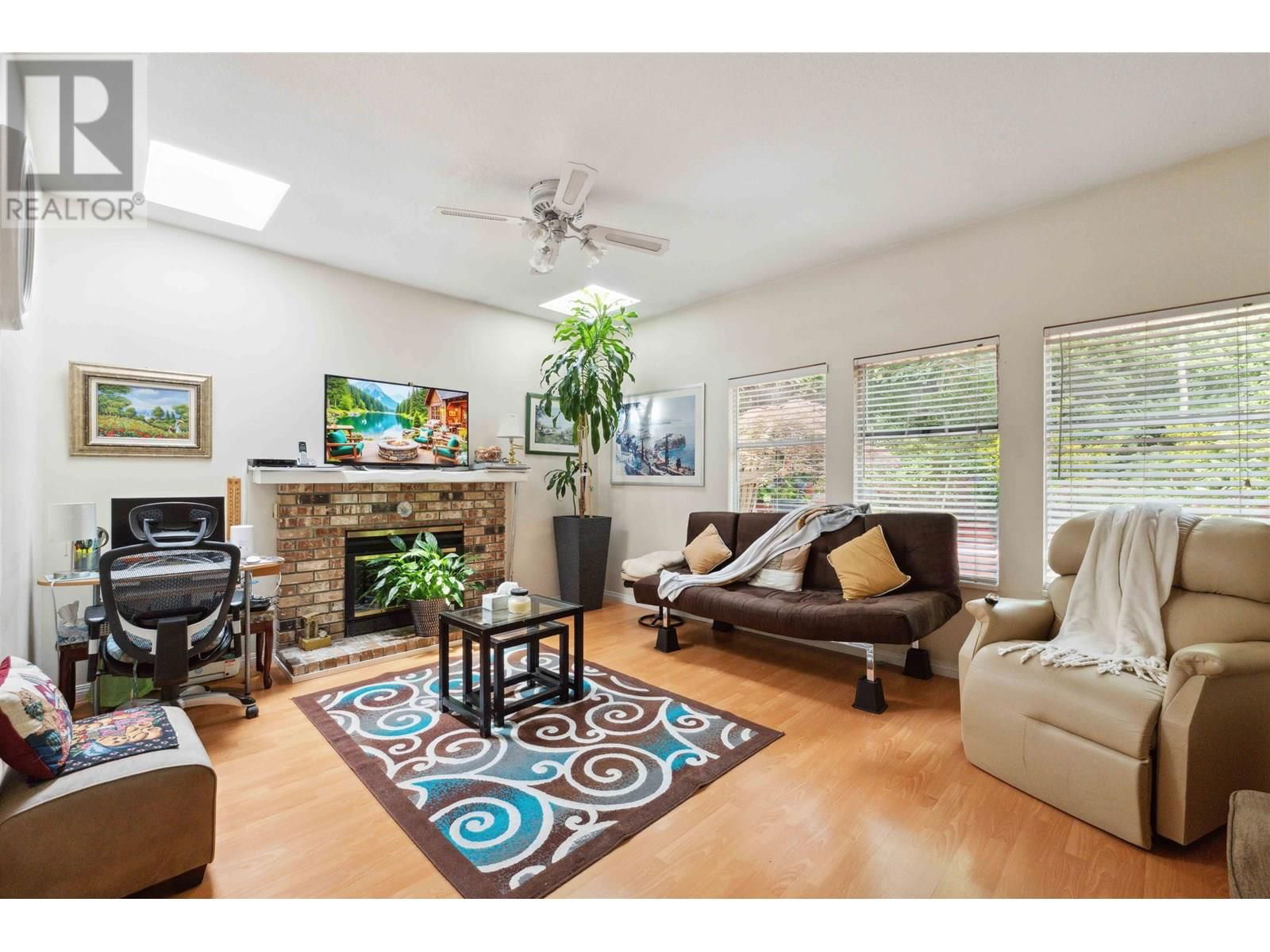 22537 BRICKWOOD CLOSE Image 9