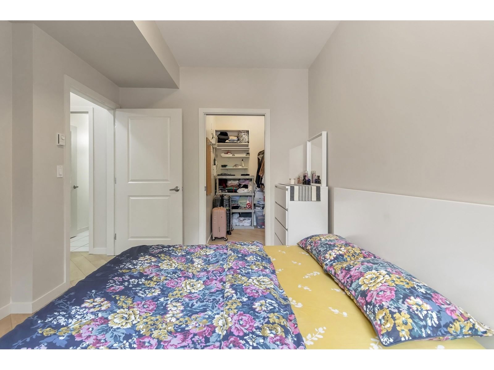 101 - 10455 UNIVERSITY Image 16