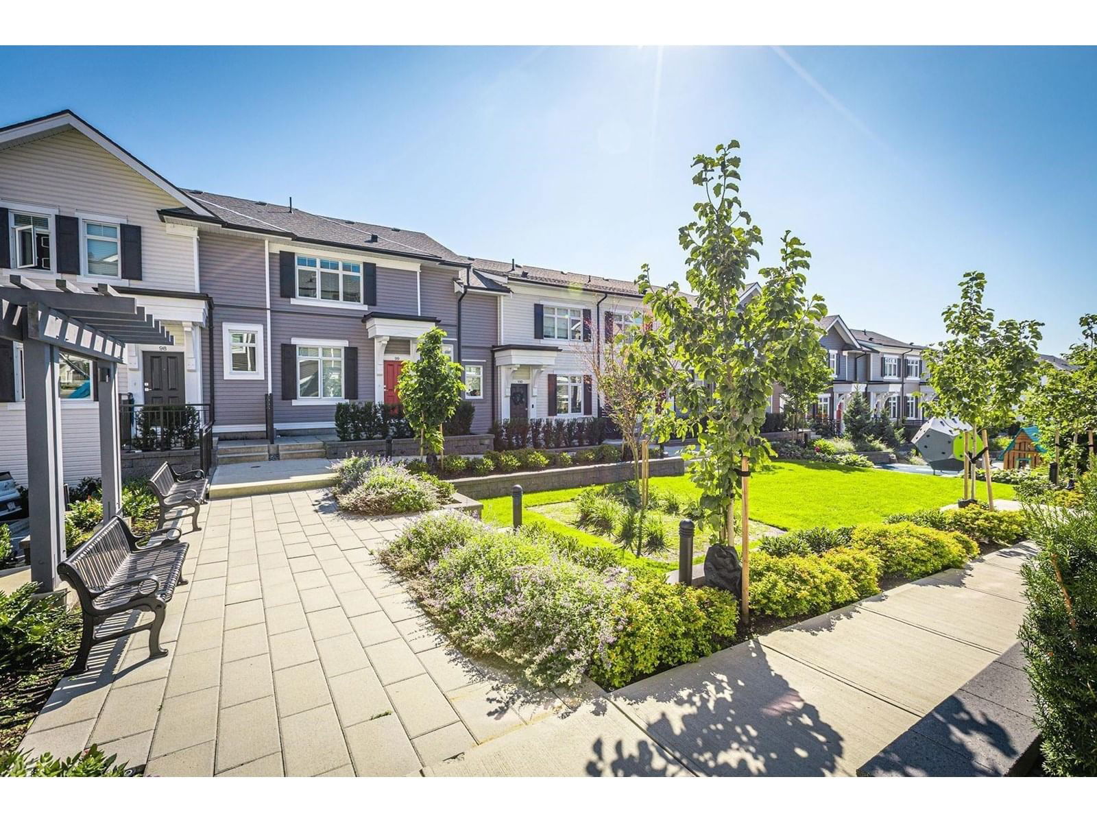 81 - 2070 OAK MEADOWS Image 2