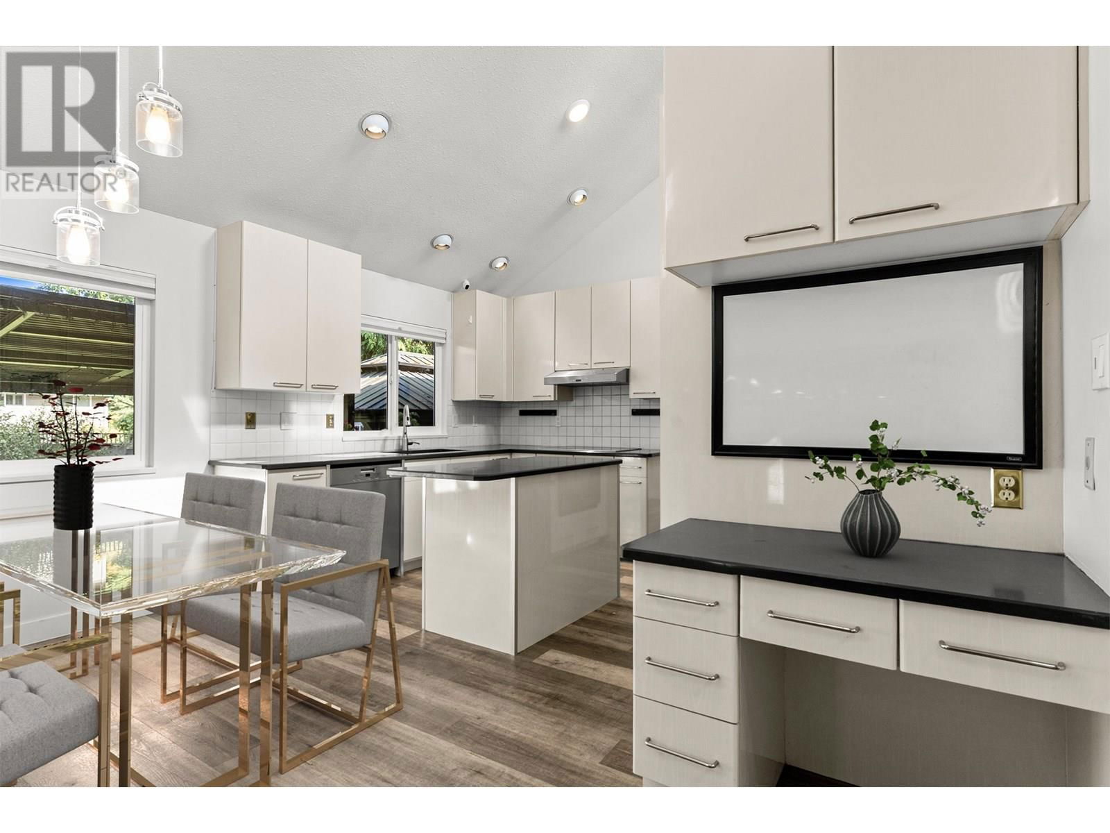 556 TRALEE PLACE Image 20