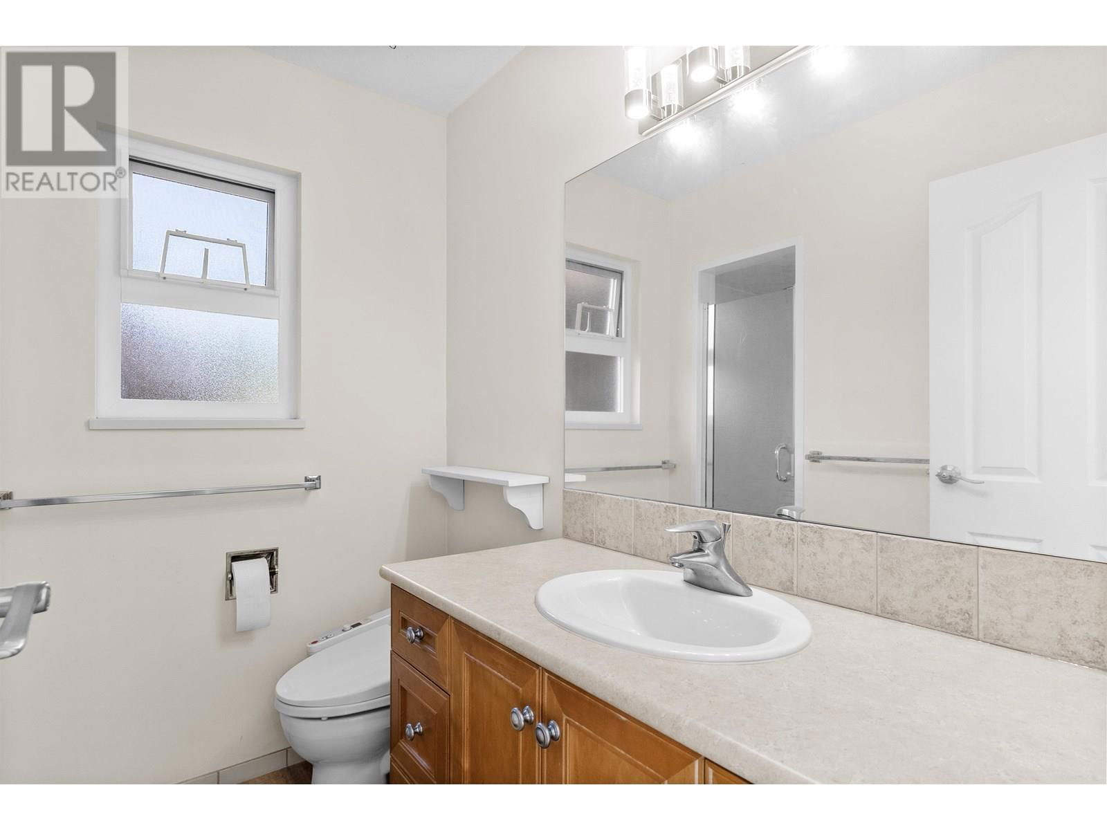 556 TRALEE PLACE Image 36