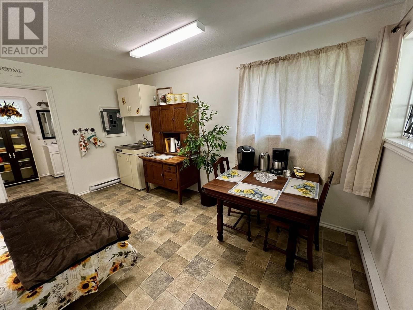 102 BILLER ROAD Image 32