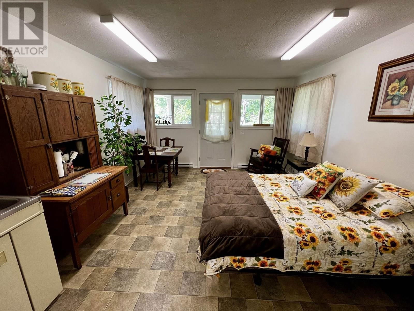102 BILLER ROAD Image 33