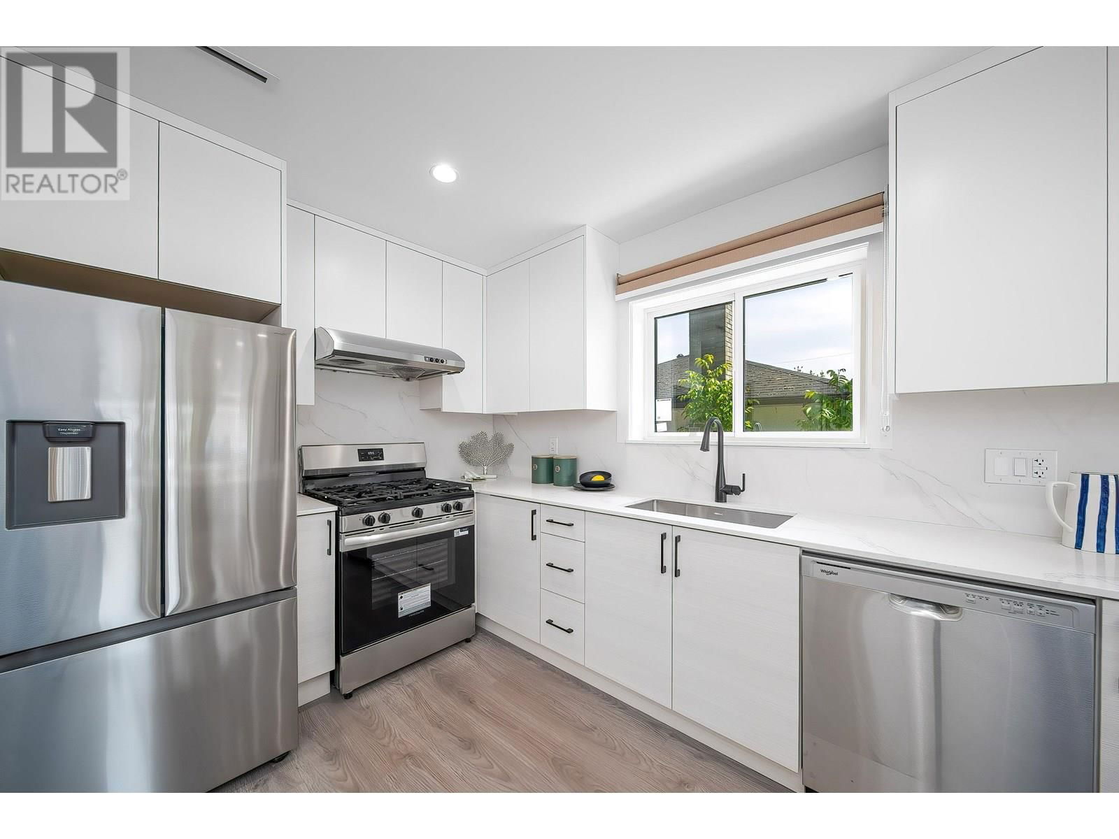 7620 GILLEY AVENUE Image 11
