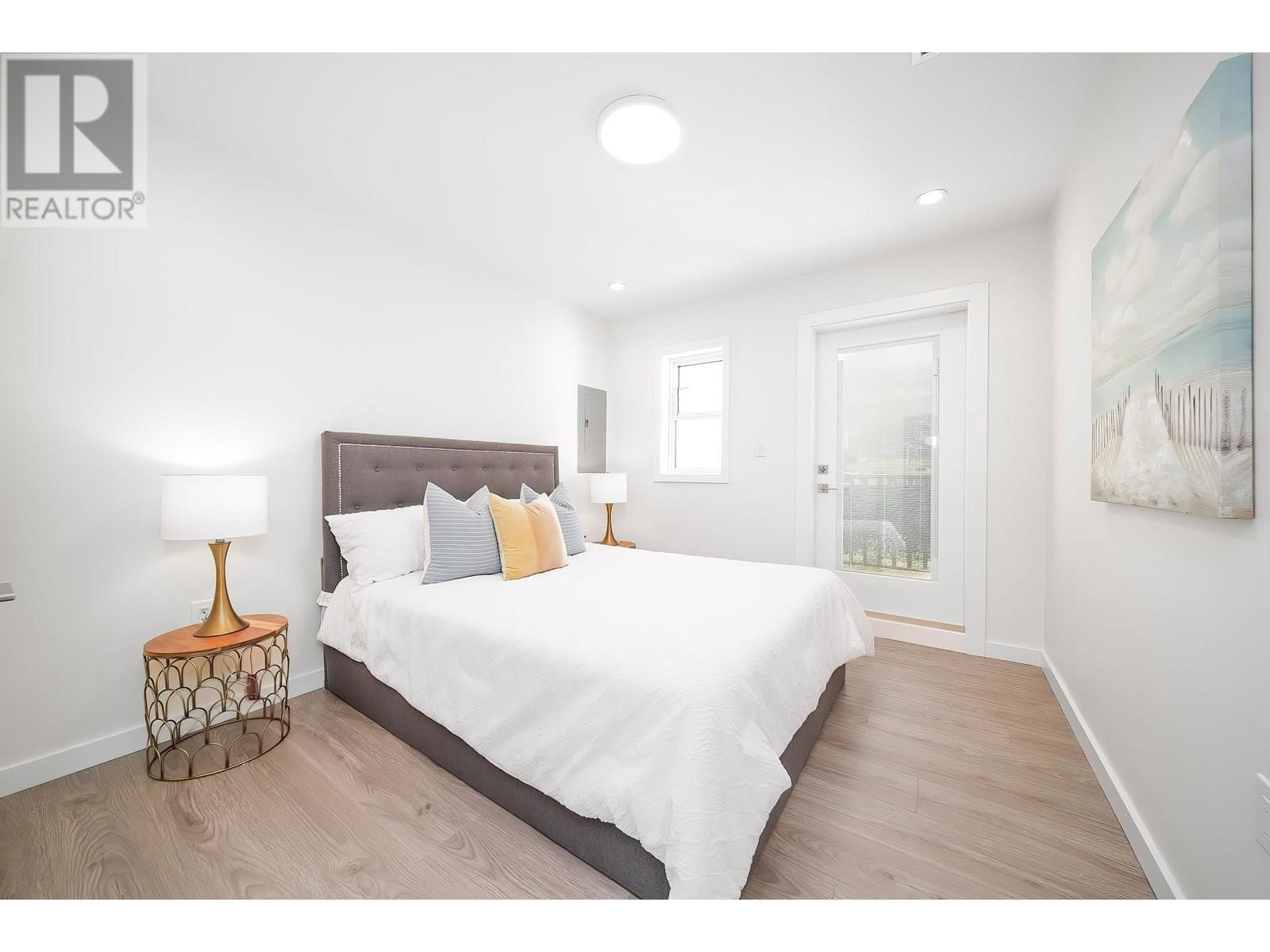 7620 GILLEY AVENUE Image 22