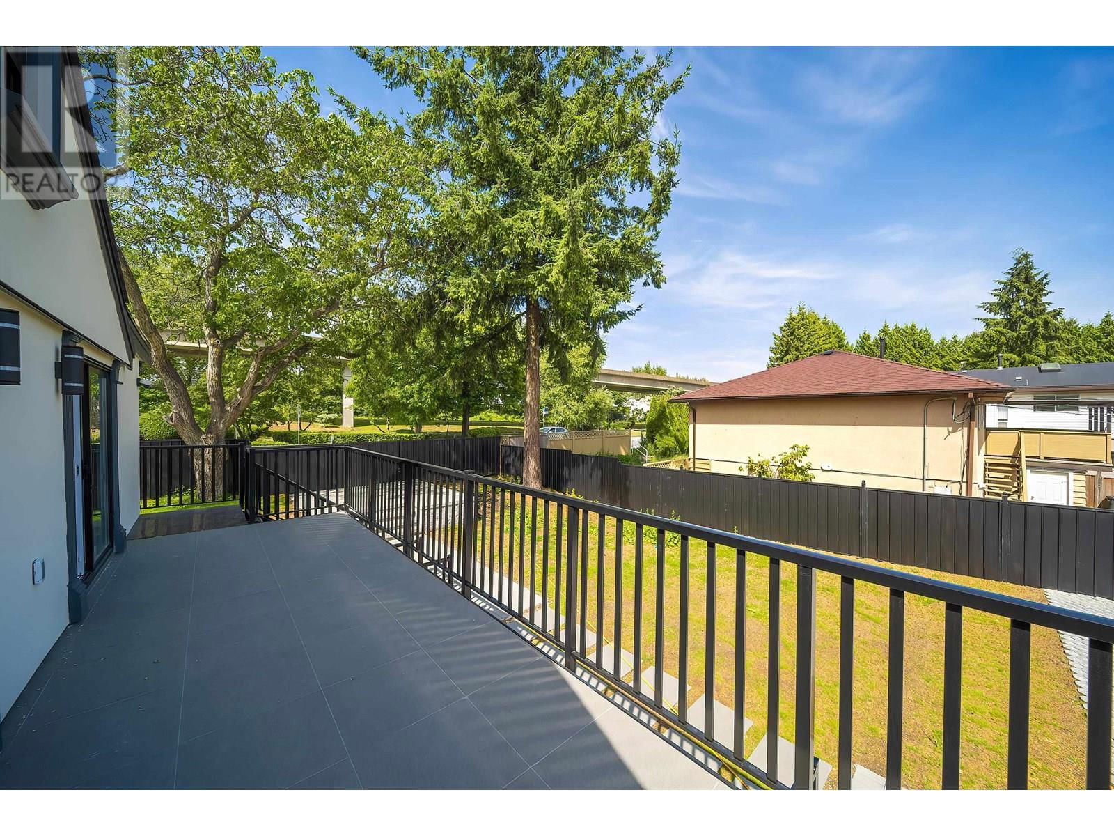 7620 GILLEY AVENUE Image 28