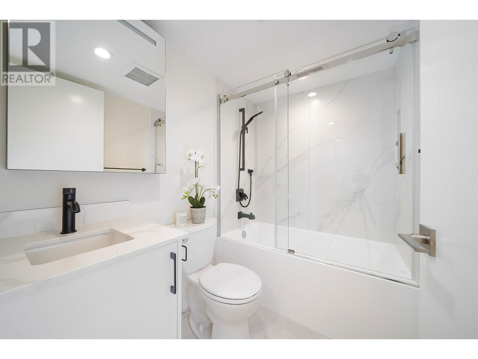 7620 GILLEY AVENUE Image 31