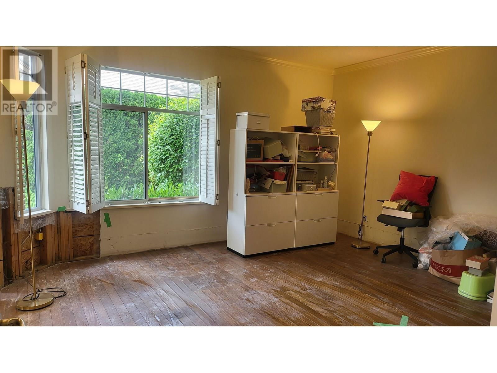 72 - 5531 CORNWALL DRIVE Image 14