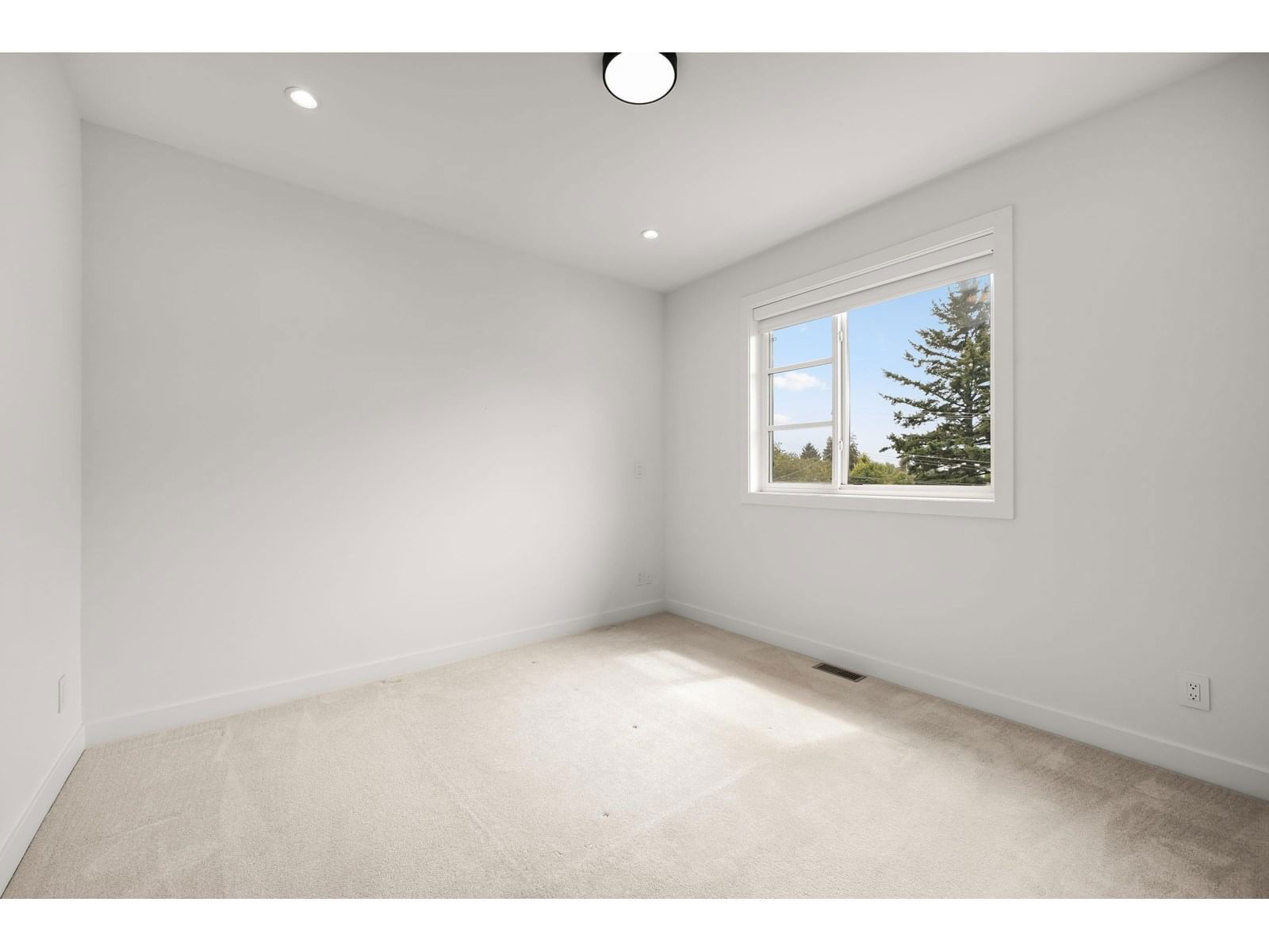 4 - 45437 SPADINA AVENUE Image 12