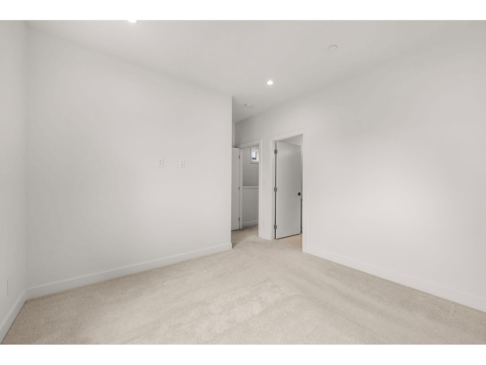 4 - 45437 SPADINA AVENUE Image 13