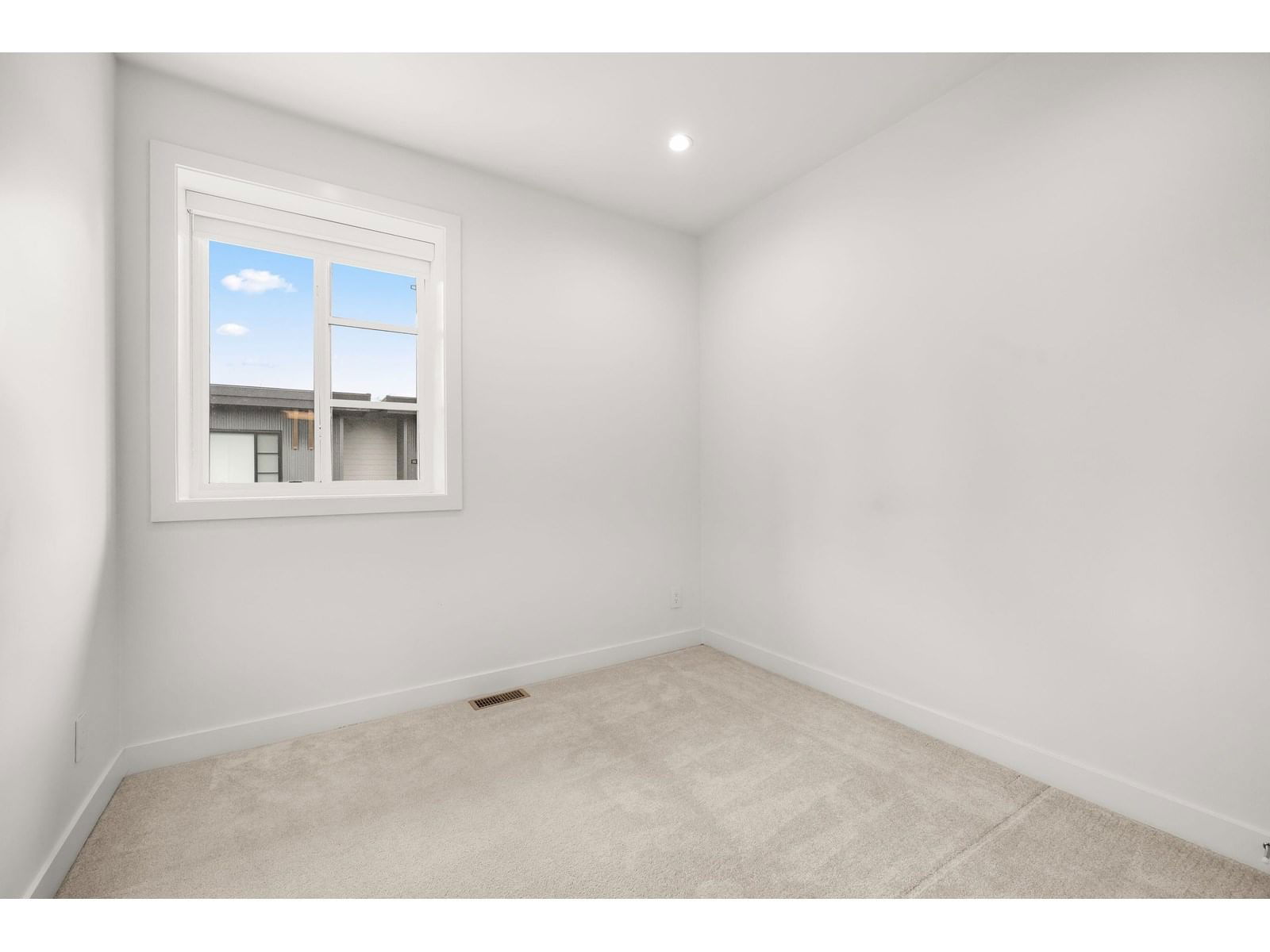 4 - 45437 SPADINA AVENUE Image 19