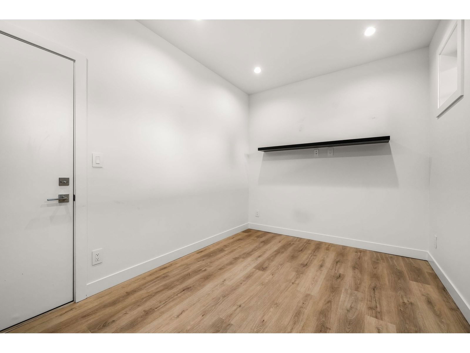 4 - 45437 SPADINA AVENUE Image 22