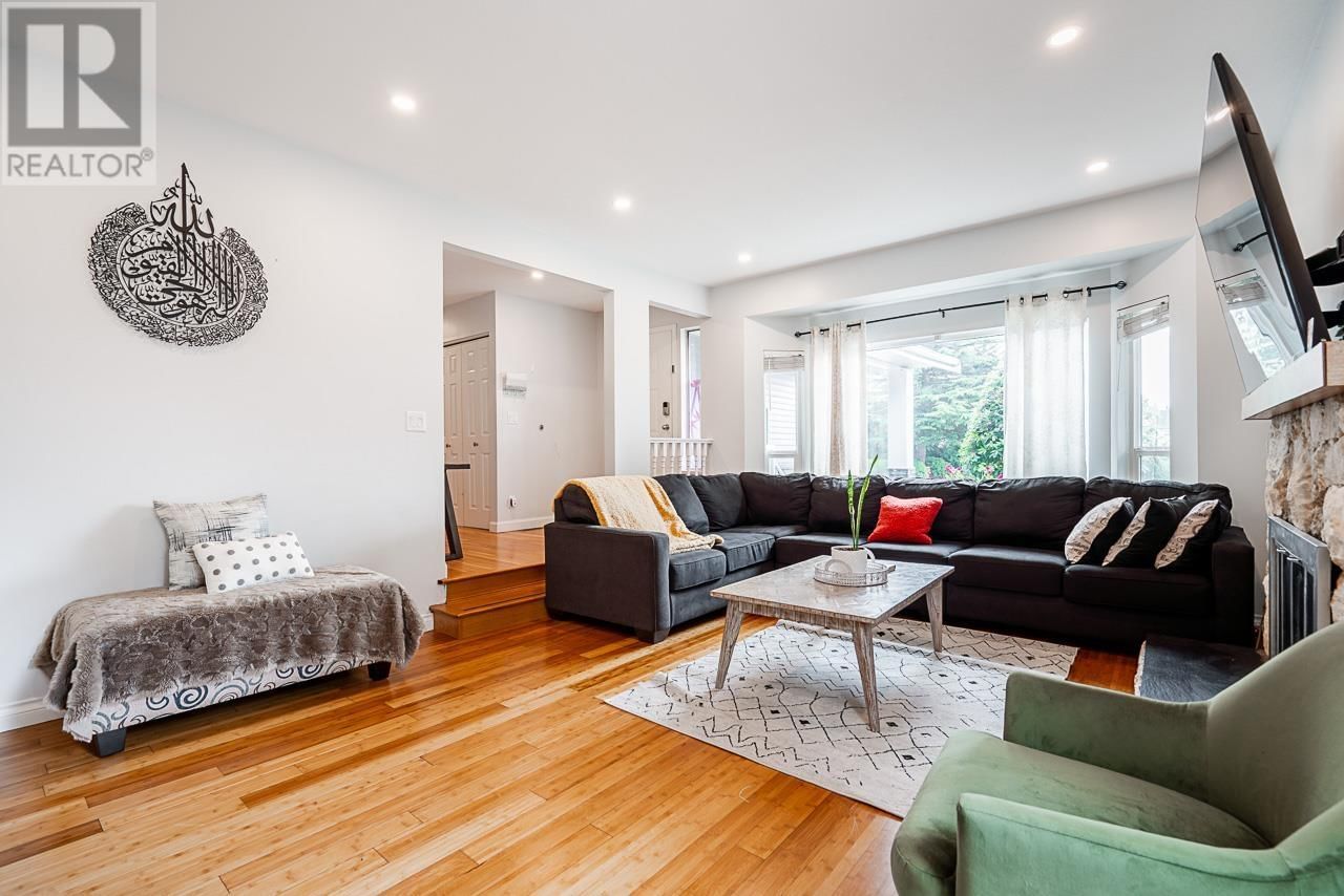 1402 BRIARCLIFFE DRIVE Image 3