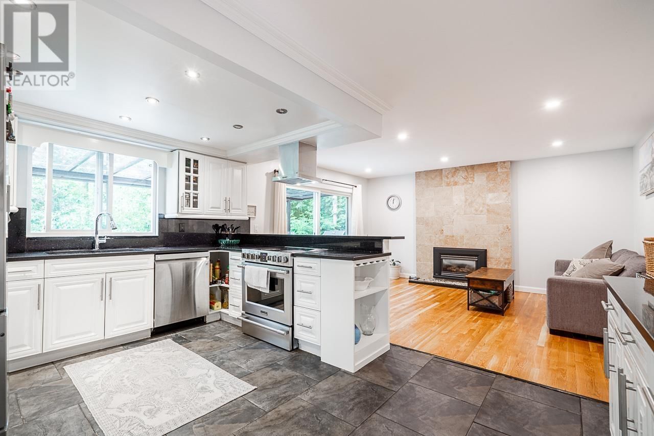 1402 BRIARCLIFFE DRIVE Image 8