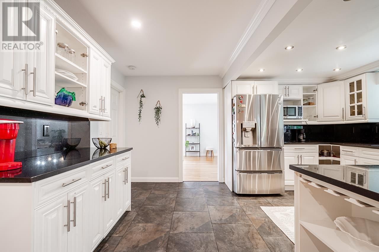 1402 BRIARCLIFFE DRIVE Image 9