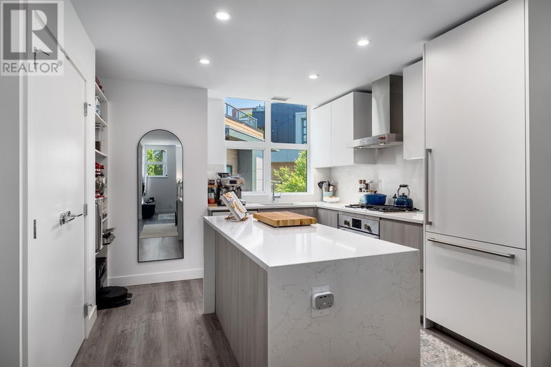 Tertiary Property View