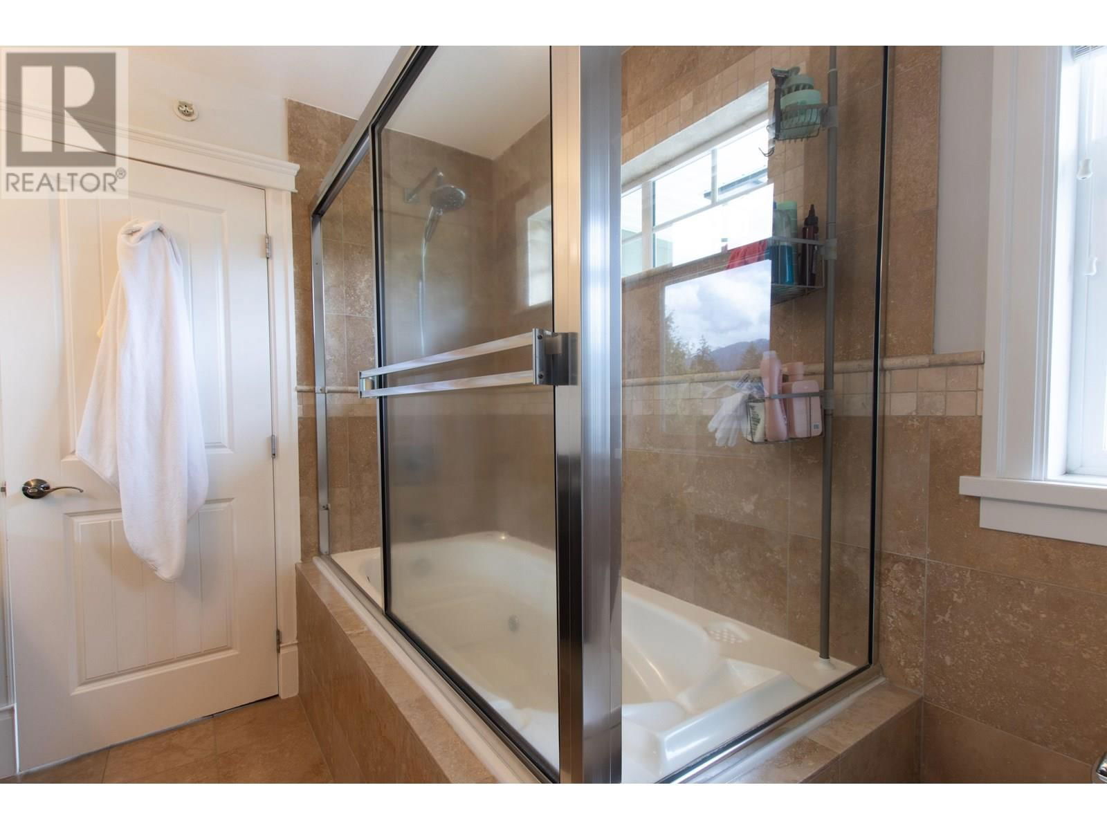 41716 HONEY LANE Image 22