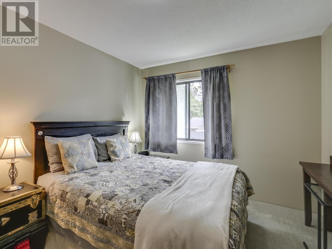 2111 MAMQUAM ROAD Image 27