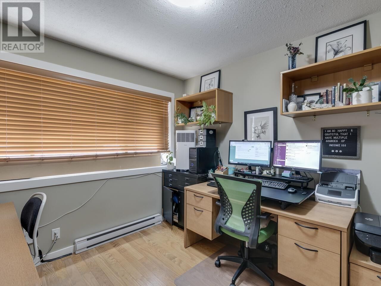 2111 MAMQUAM ROAD Image 29
