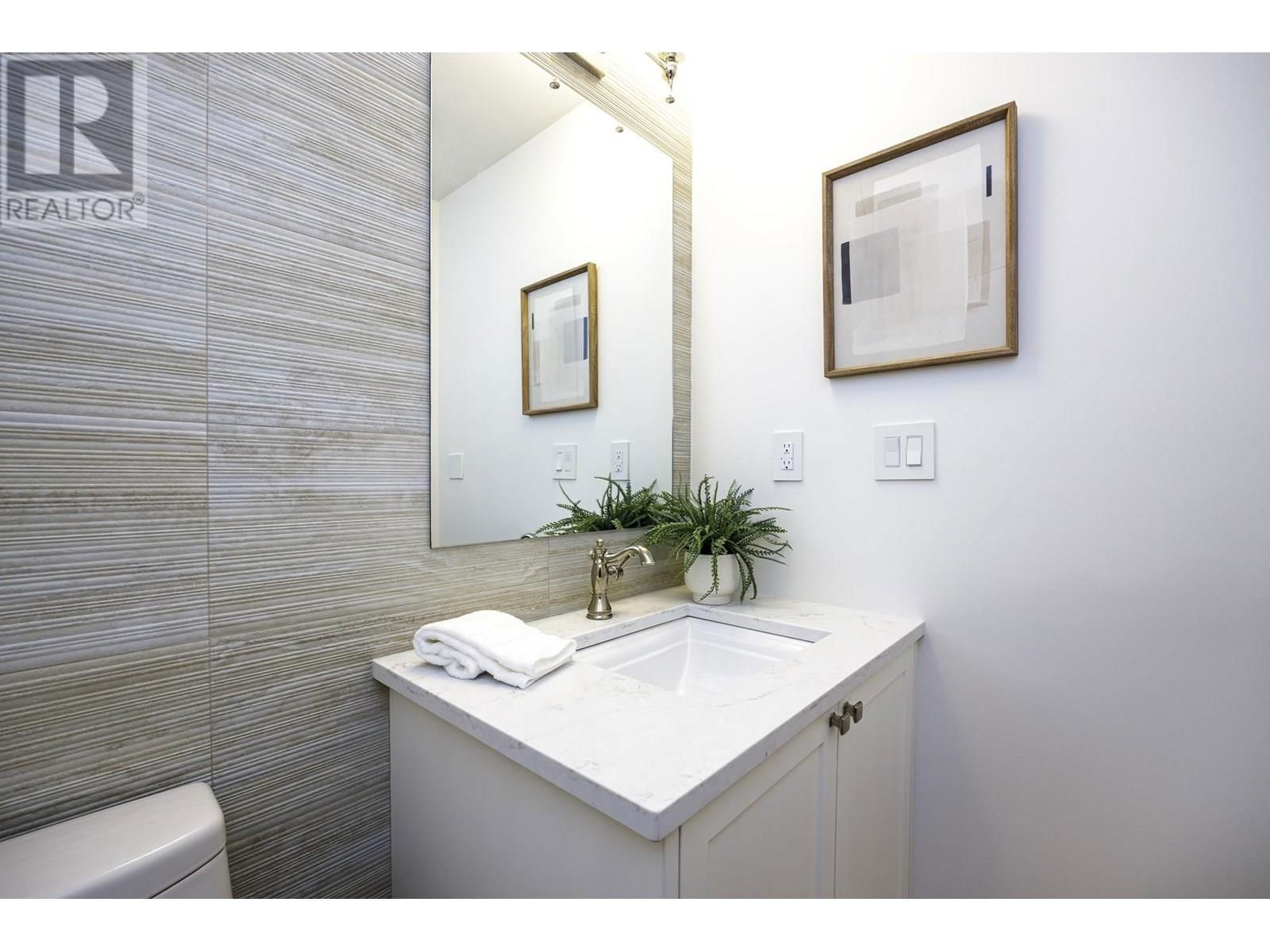 259 23RD STREET Image 20