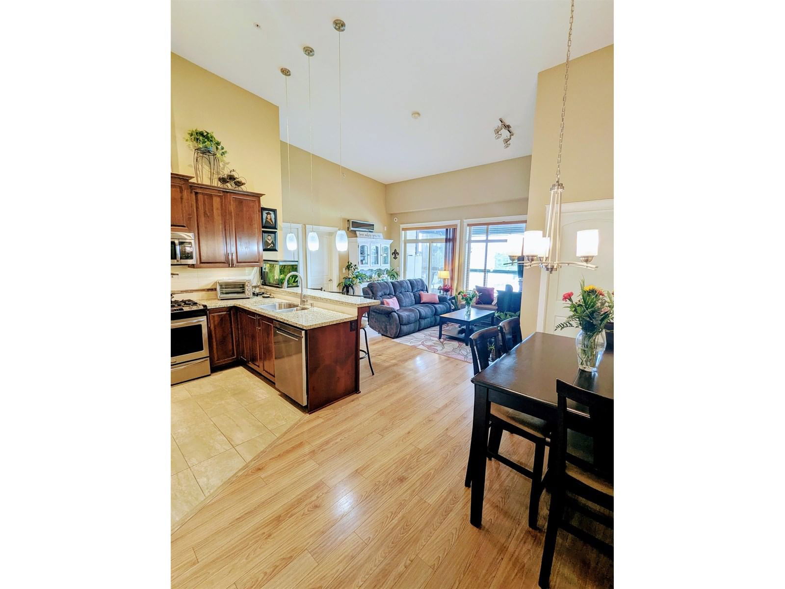 604 - 2860 TRETHEWEY Image 2