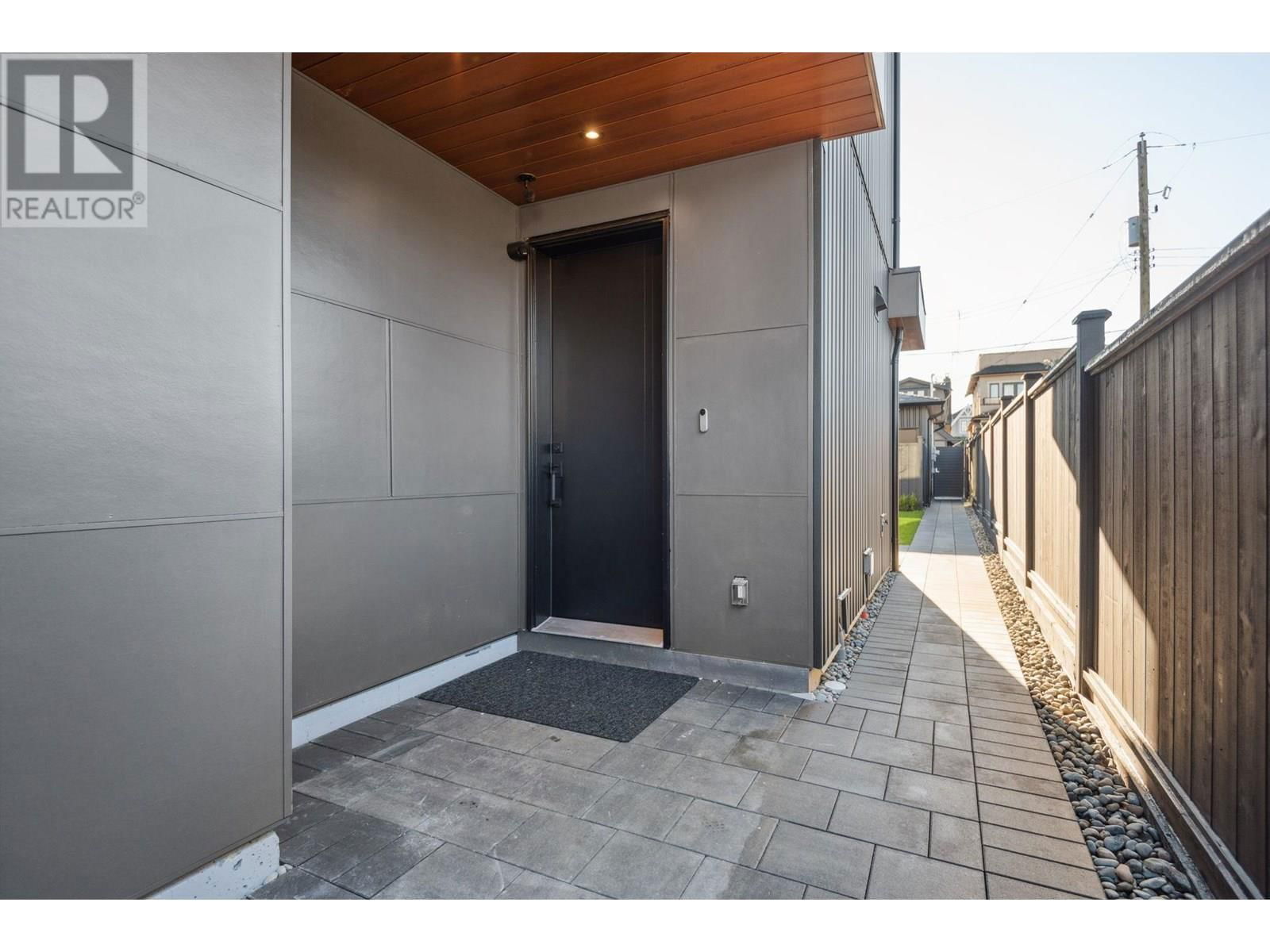 2 - 3620 20TH AVENUE Image 6